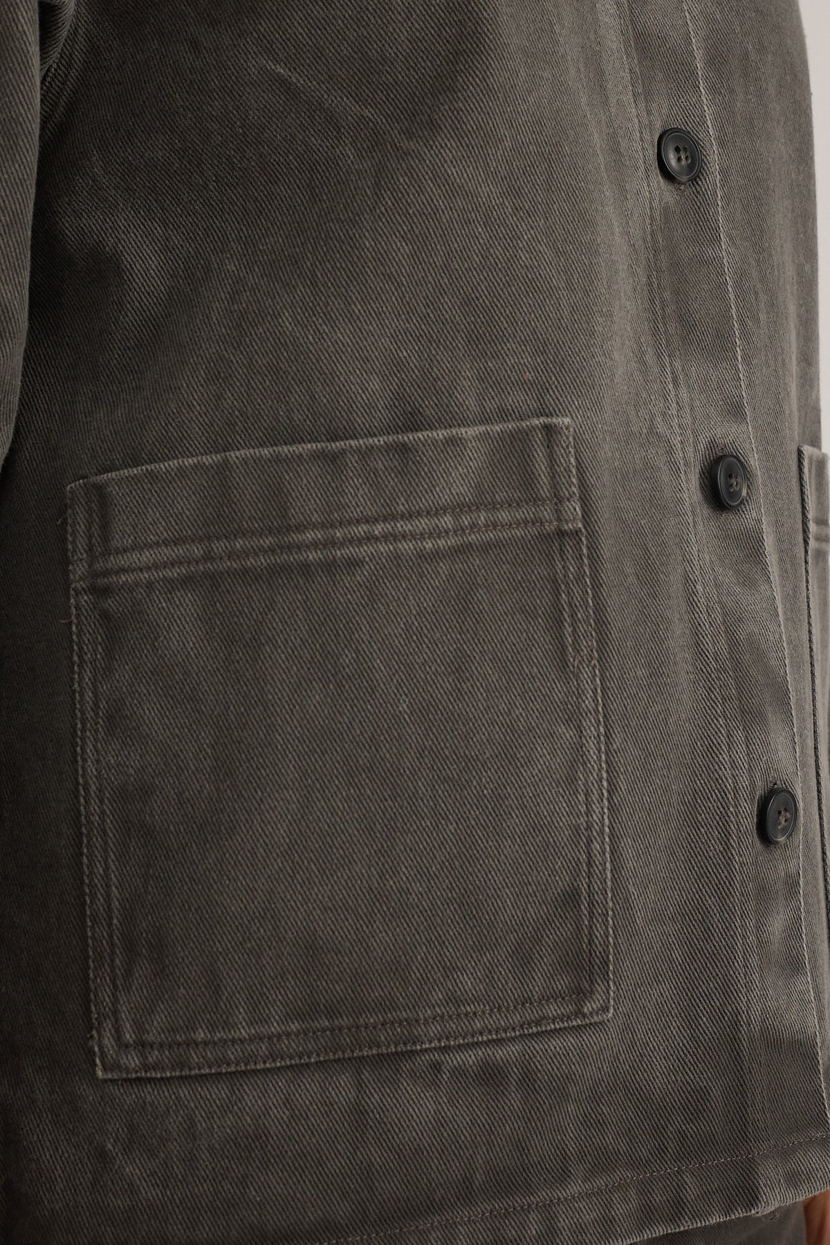 Chaqueta Piulà de sarga con bolsillos