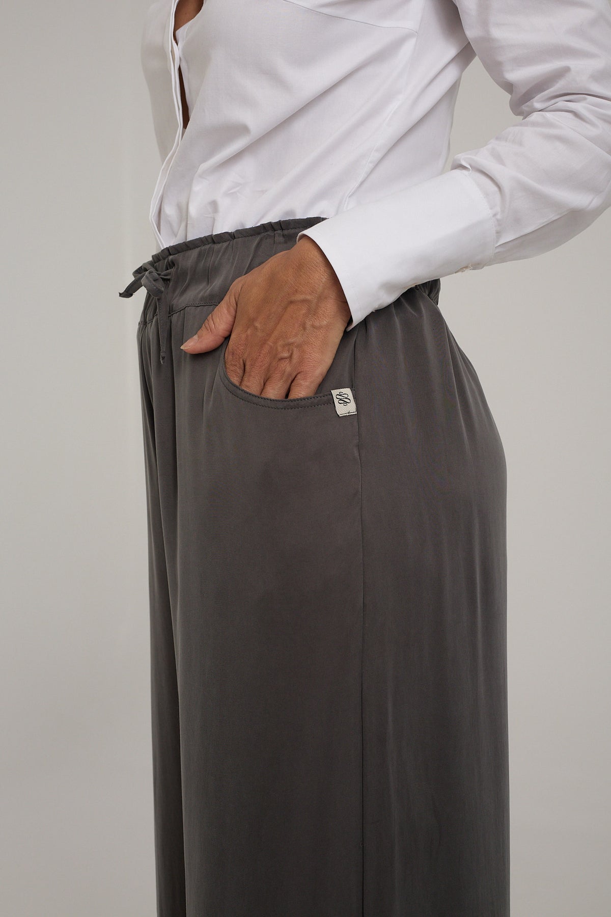 Pantalón Bec de cupro y viscosa